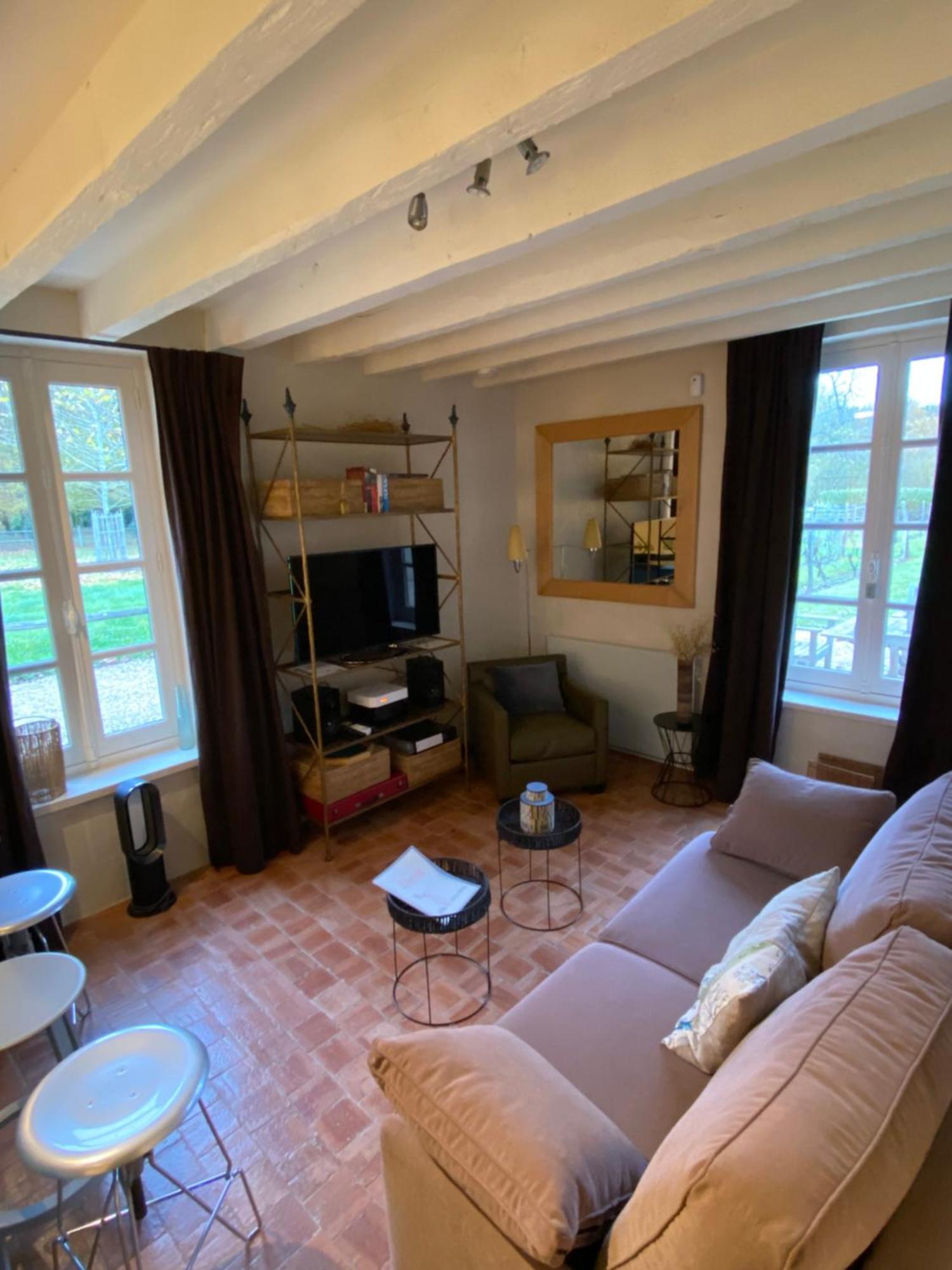 Domaine De Poulaines Pres Valencay Val De Loire Berry Villa Room photo
