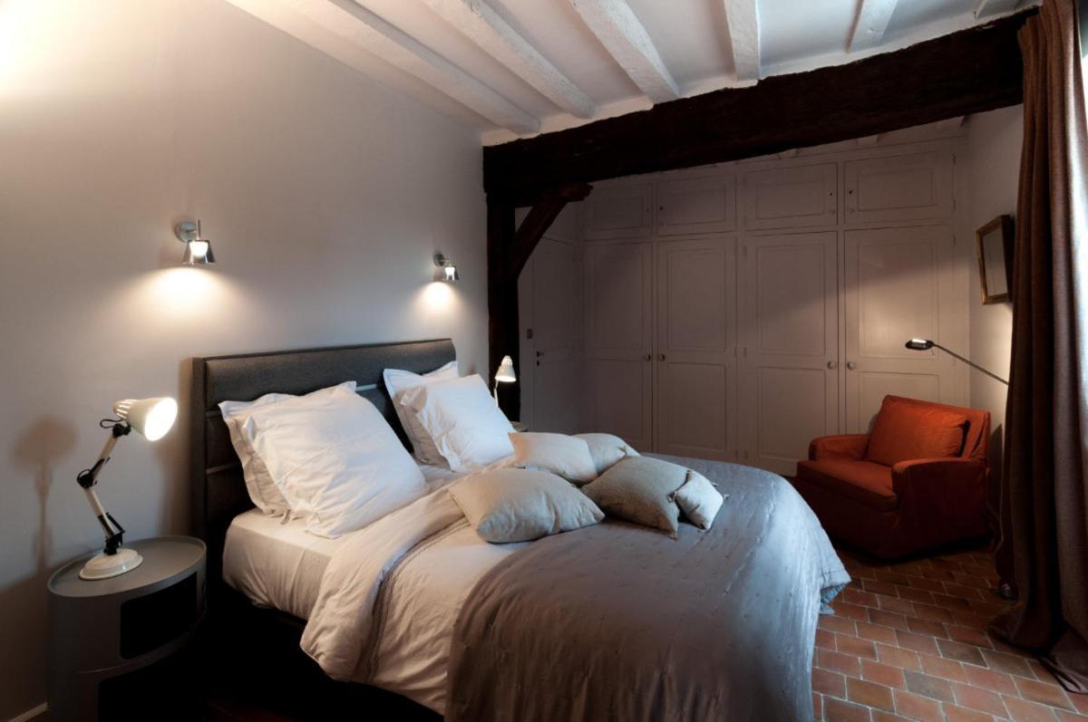 Domaine De Poulaines Pres Valencay Val De Loire Berry Villa Room photo